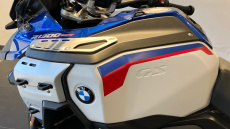 25MY BMW R1300 GS Adventure TE Automatic Shift Assist (ASA)